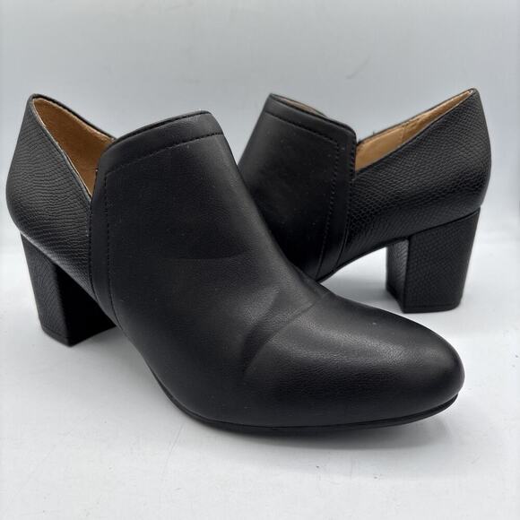 Naturalizer Misha Shootie Booties Womens 8.5 Black Almond Toe Side Zip Preppy - Picture 1 of 10